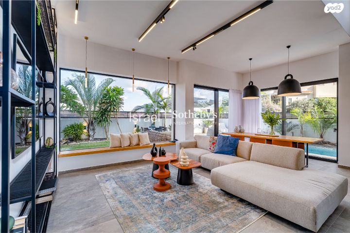 בית פרטי/ קוטג', שלום לחמי, טירת שלום, נס ציונה