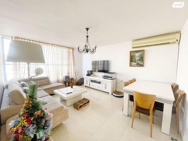 דירה, משה מזרחי, מיליצ'ן, רחובות