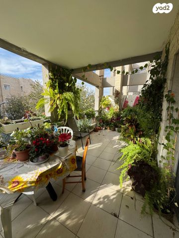 דירה, תרשיש, אבני חן, מודיעין מכבים רעות