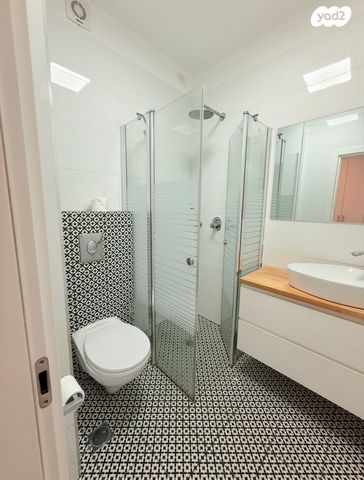 דירה, שדרות ח"ן, ב' / צפון מערב העיר, רחובות