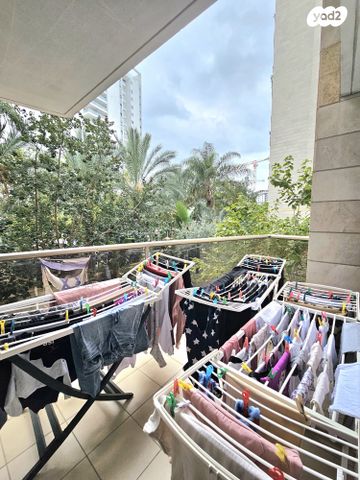 דירה, שאול המלך, אונו הירוקה, קרית אונו