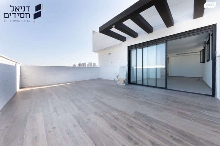 גג/ פנטהאוז, זמנהוף, נאות רחל, חולון