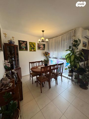 דירה, תרשיש, אבני חן, מודיעין מכבים רעות