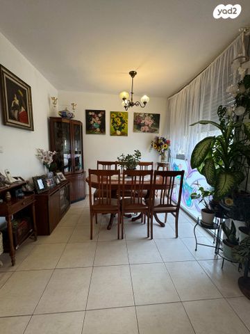 דירה, תרשיש, אבני חן, מודיעין מכבים רעות