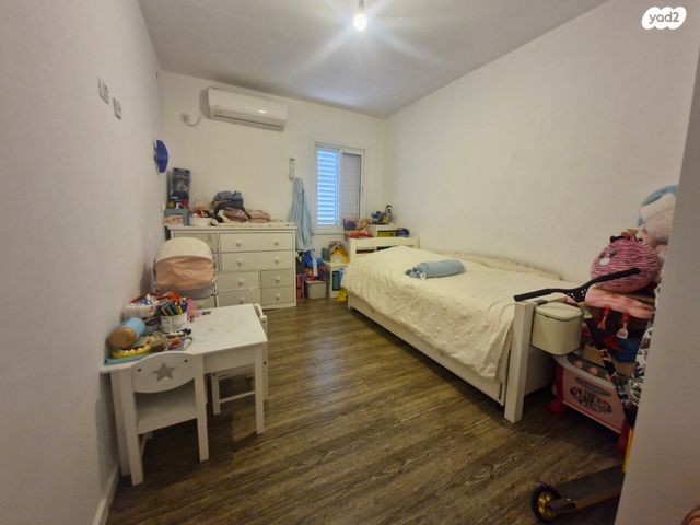 דירה, כ"ט בנובמבר 50, בת ים