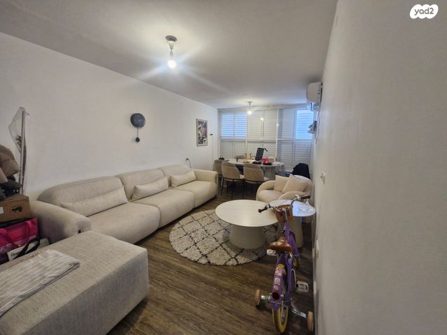 דירה, כ"ט בנובמבר 50, בת ים