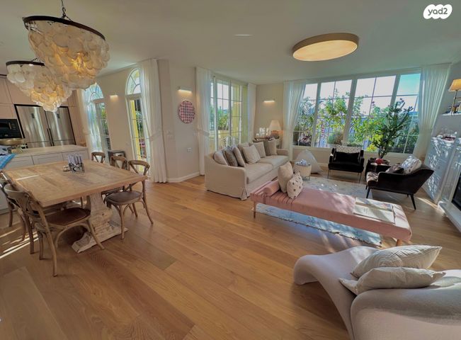 גג/ פנטהאוז, רעננה