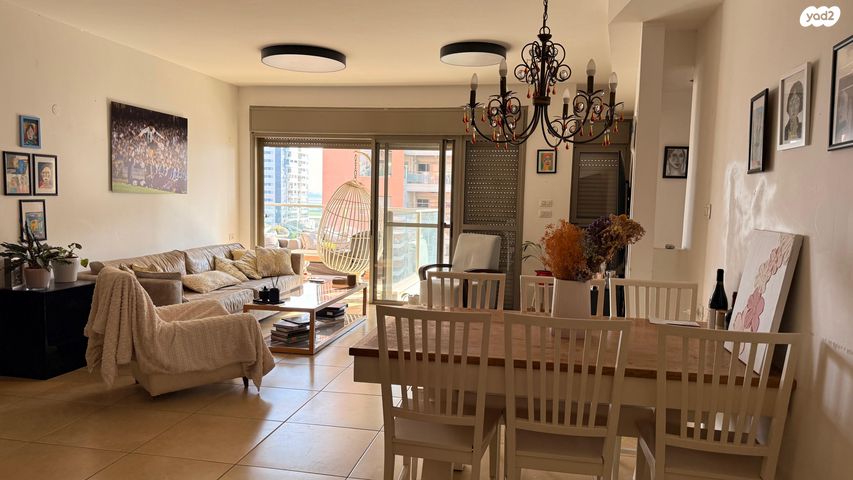 דירה, הרצל, ליבת העיר, יהוד מונוסון