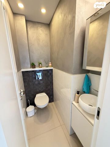 דירה, גרשון אבנר, ארמון הנציב, תלפיות מזרח, ירושלים