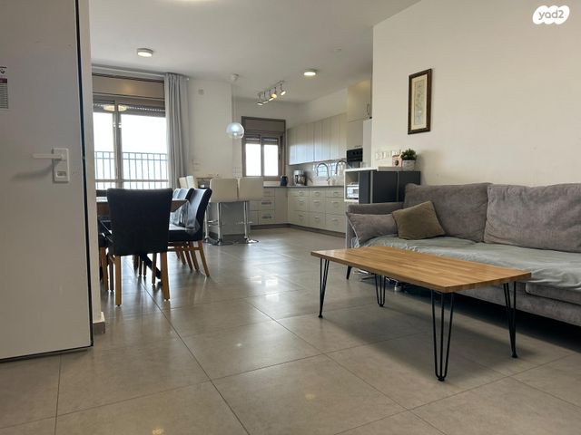 דירת גן, האלומה 8, הדגן, אפרת