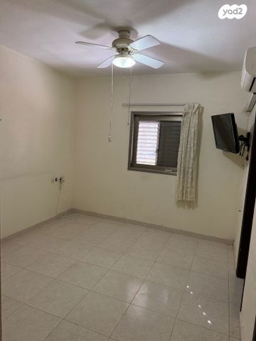 גג/ פנטהאוז, נחל ליטאני, רובע י"א, אשדוד