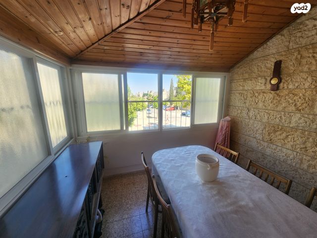 דירה, חטיבת גבעתי, פסגת זאב, ירושלים