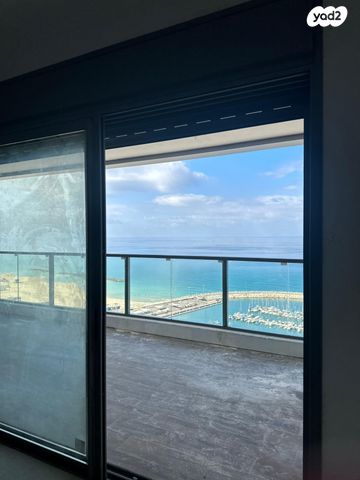 גג/ פנטהאוז