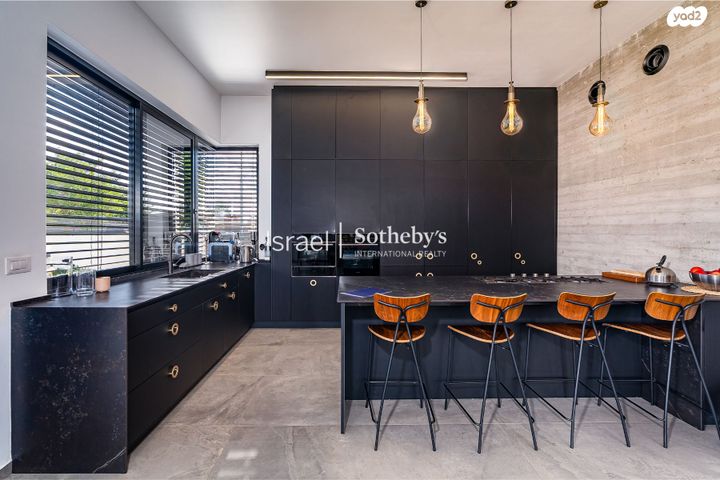 בית פרטי/ קוטג', שלום לחמי, טירת שלום, נס ציונה