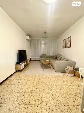 אבן גבירול 6