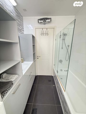 דירה, גד מכנס, מרכז העיר דרום, נתניה