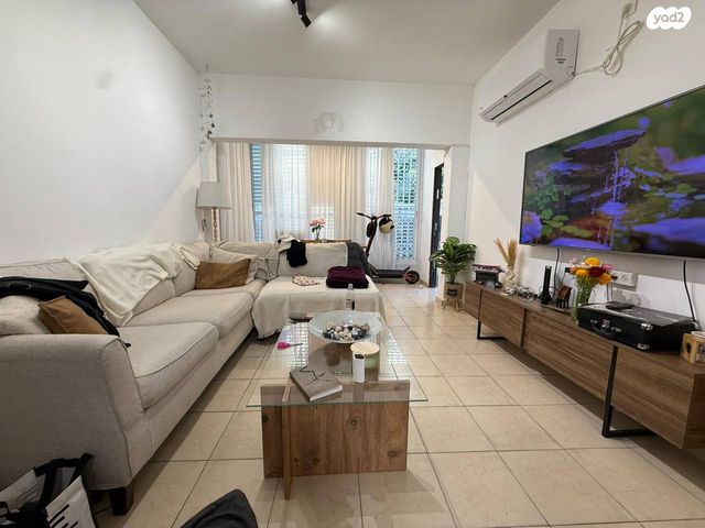 דירה, עמק יזרעאל, רסקו א', חולון