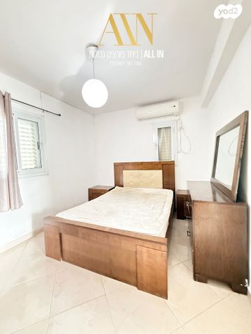 דירה, שדרות יגאל אלון, פרחי ארצנו, דימונה