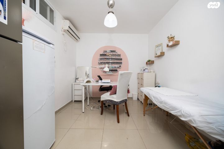 דירת גן, סול ליפצין, חומת שמואל, הר חומה, ירושלים