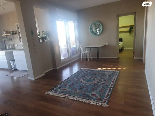 דירה, כברי, כברי