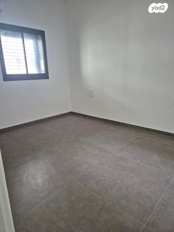 דירה, שדרות ירושלים 133, מכללת תל אביב יפו, דקר, תל אביב יפו