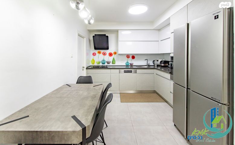 דירה, רבי יהודה הנשיא, פתח תקווה