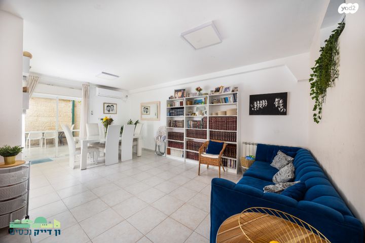 דירת גן, סול ליפצין, חומת שמואל, הר חומה, ירושלים