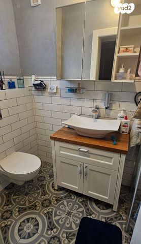 דירה, הרצוג, מרכז, הרצליה