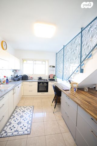 גג/ פנטהאוז, שכונה ח', מבשרת ציון