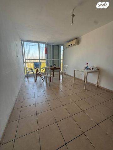 דירה, ארבע ארצות, ג'סי כהן, חולון