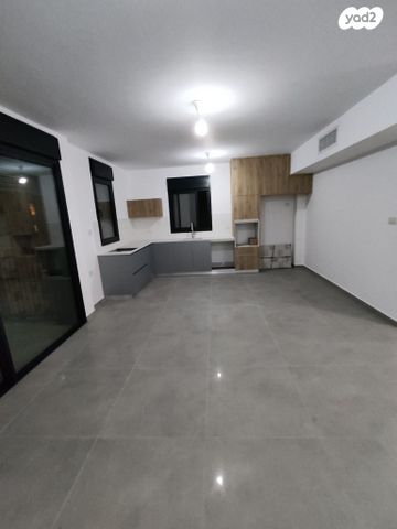 דירה, אהרון אייזנברג, א' / צפון מזרח העיר, רחובות