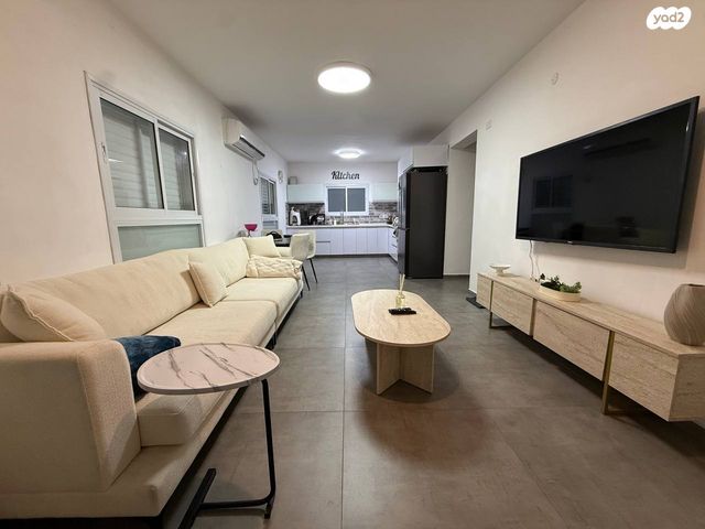 דירה, חיים וייצמן, מרכז, קרית עבודה, חולון