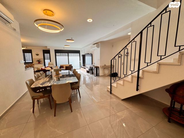 דופלקס, שברץ, רעננה