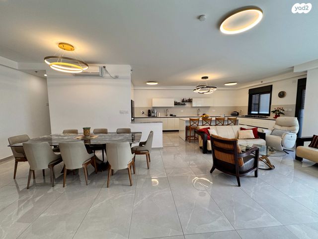 דופלקס, שברץ, רעננה