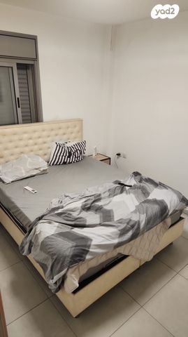 דירה, חיים חפר, הרקפות, ראשון לציון