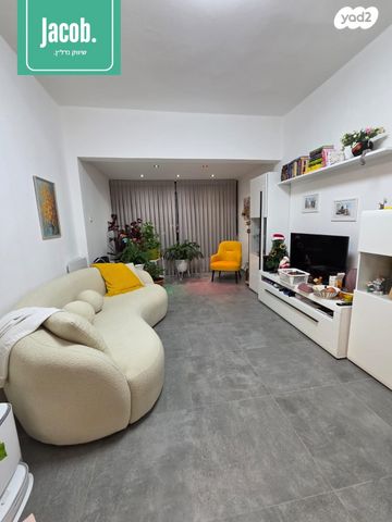 דירה, דוד רזיאל, תל עמל, חיפה