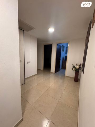 דירה, גרשון שופמן, נווה זאב, נאות אילן, באר שבע