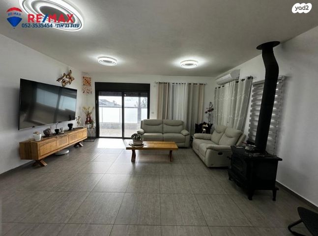 בית פרטי/ קוטג', פרוד