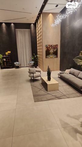 דירה, חיים חפר, הרקפות, ראשון לציון