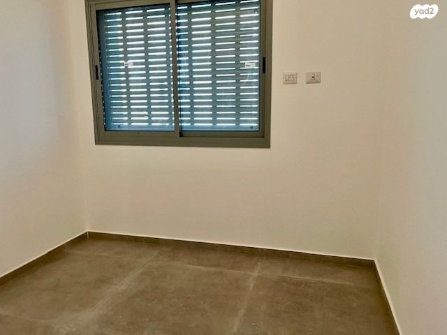 גג/ פנטהאוז, ש"י עגנון, שיכון רסקו, קרית אונו