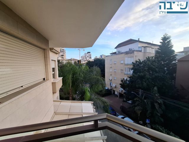 דירה, הרימון, ב' / צפון מערב העיר, רחובות