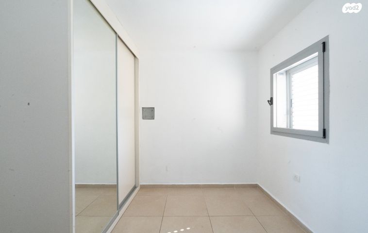 דירה, שמעון ויזנטל, הרצליה