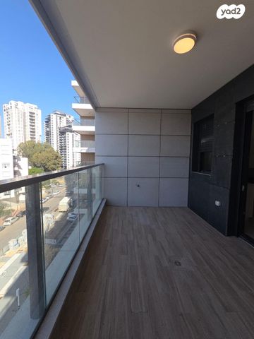 דירה, הצנחנים, נווה שרת, תל אביב יפו