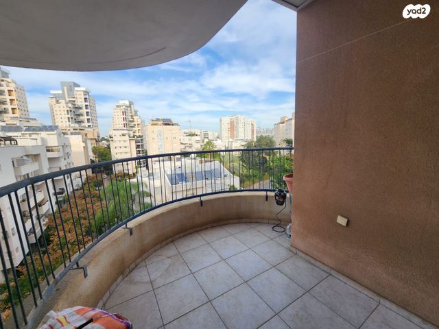 דירה, רמת גן