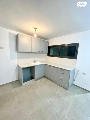 דירה, יוסף אהרונוביץ', נווה רמז, חולון