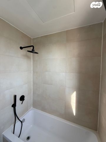 דירה, משגב עם 4, קרית שלום, תל אביב יפו