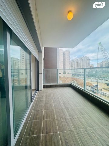 פרופ' יובל נאמן 