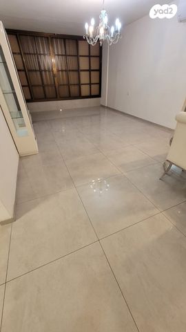 דירה, רח' הנשיא צפון, חדרה