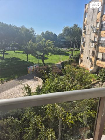 דירה, עפרוני 14, אפק, קרית ביאליק