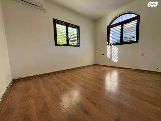 דו משפחתי, אלתרמן, לסטר/רבוצקי, רעננה